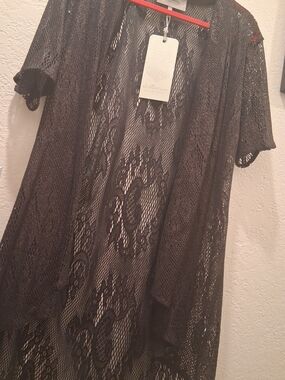 La Bellum Hillary Scott Sheer Lace Shrug Black Lace Sequenced.